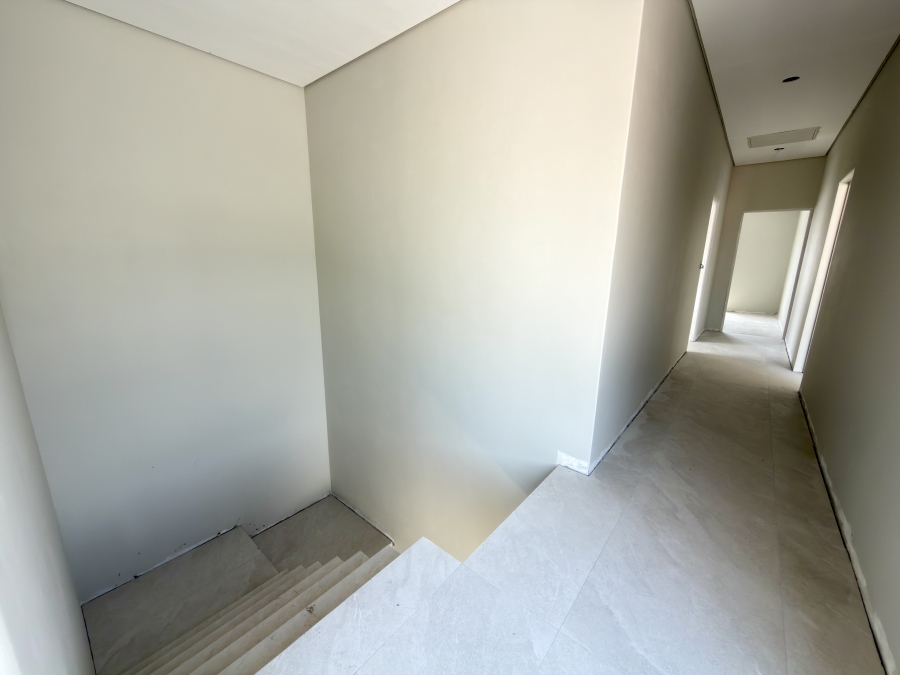 4 Bedroom Property for Sale in Sandown Western Cape